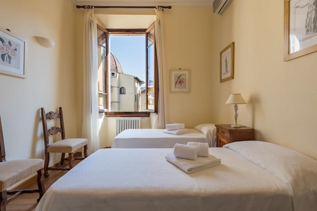 Charming 2Bed Apartment Overlooking Duomo - Hosted By Sweetstay Florence Exterior photo