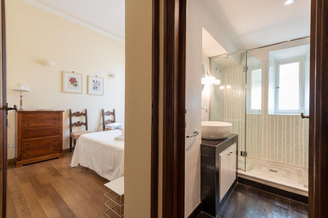 Charming 2Bed Apartment Overlooking Duomo - Hosted By Sweetstay Florence Exterior photo